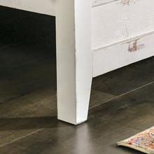 Load image into Gallery viewer, Myrtlemoore Queen Bed
