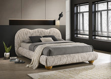 Load image into Gallery viewer, Finamore Queen Bed
