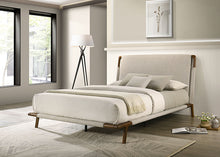 Load image into Gallery viewer, Didcot Queen Bed
