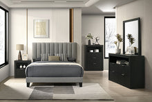 Load image into Gallery viewer, Altimari 4 Pc Queen Bedroom Set
