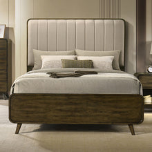 Load image into Gallery viewer, Eastlin Queen Bed

