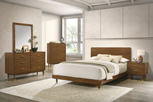 Load image into Gallery viewer, Romford Queen Bed

