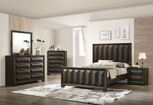 Load image into Gallery viewer, Hexham Queen Bedroom Set
