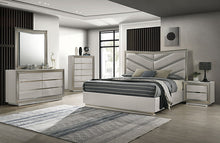 Load image into Gallery viewer, Ventnor Bed
