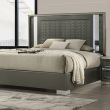 Load image into Gallery viewer, Leyland E.King &amp; Queen Bed
