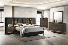 Load image into Gallery viewer, Chalfont Queen Bedroom Set
