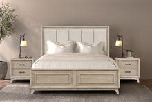 Load image into Gallery viewer, Midhurst Queen Bedroom Set
