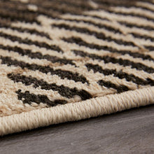 Load image into Gallery viewer, Kendrick Area Rug
